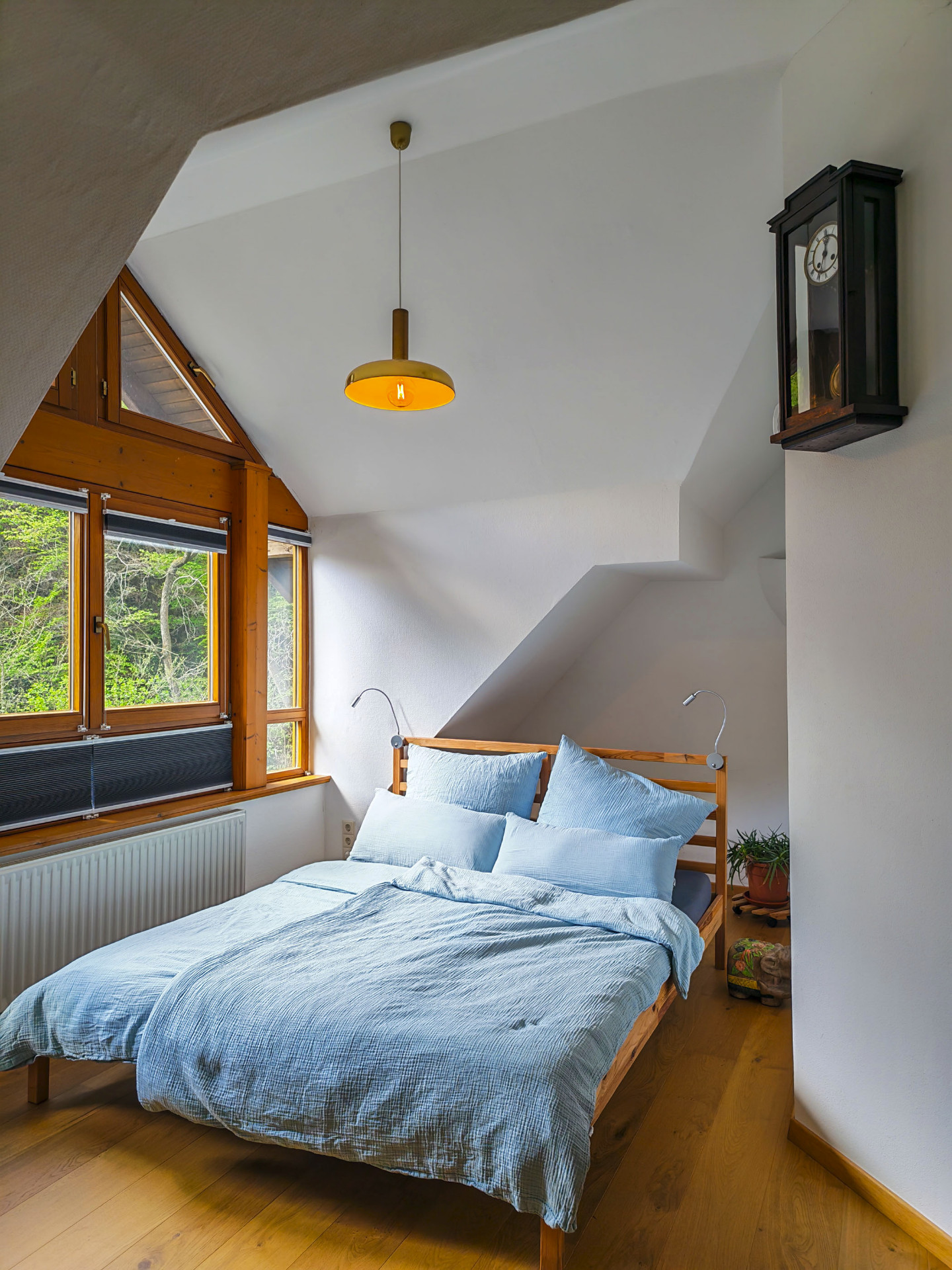 Loft Natur Pur — Schlafbereich unter dem Giebel